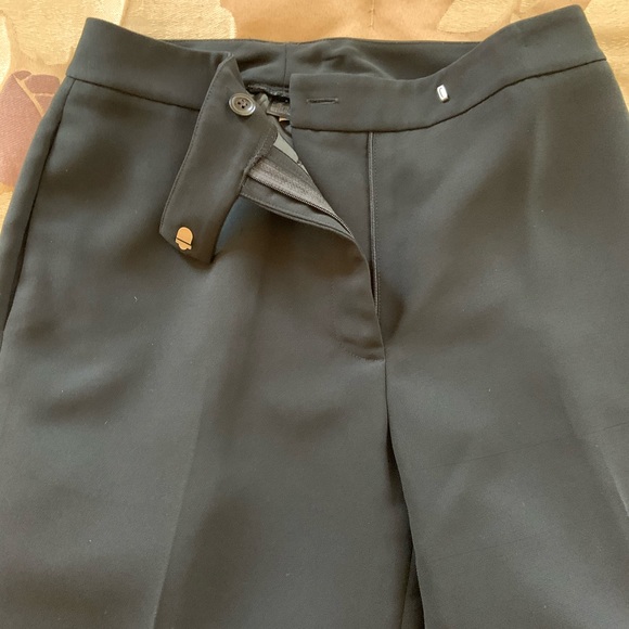 Classic three button Kate Hill black pant suit - Picture 4 of 5